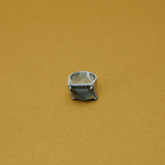1312 Labradorite | One of a Kind Minya Pinky Ring