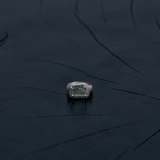 1437 Labradorite | Canan Pinky Ring