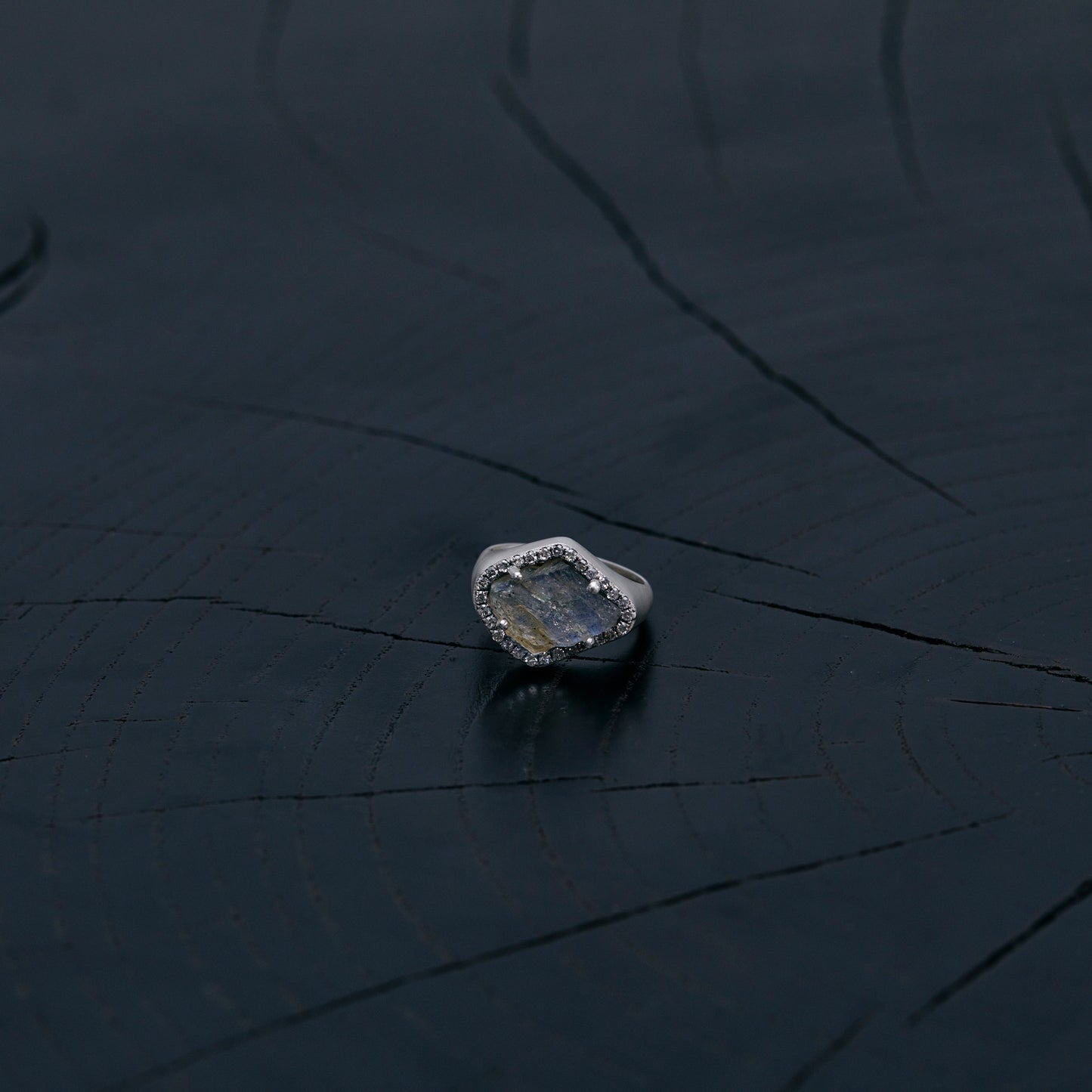 1437 Labradorite | Canan Pinky Ring