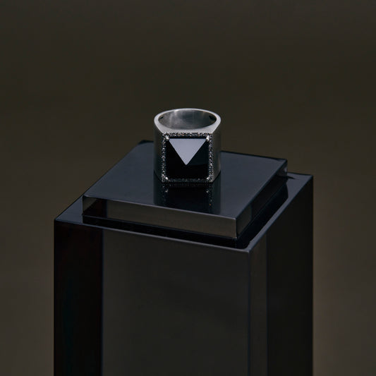 1463 Onyx | Minya Pinky Ring