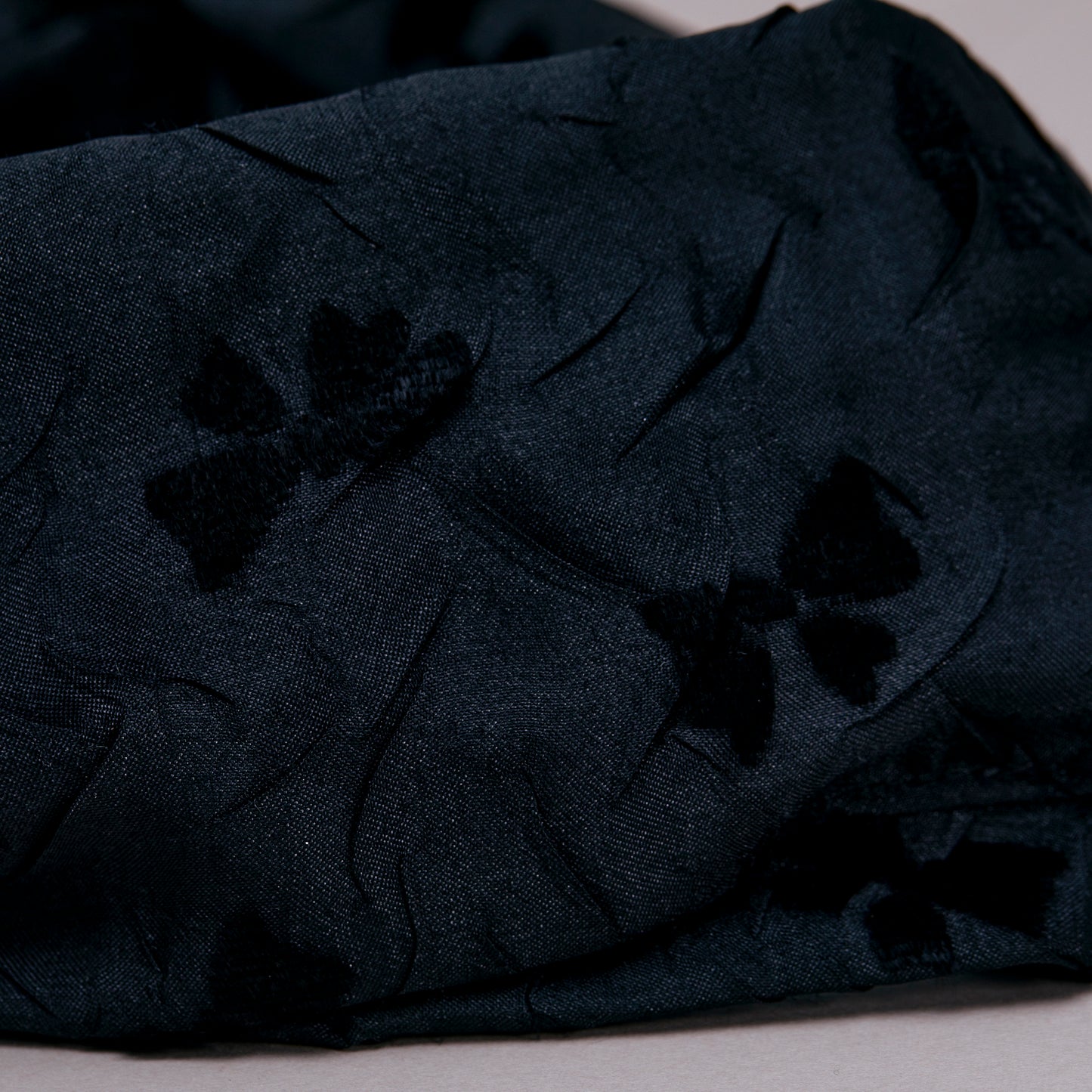 1521 Chocho Velvet Headband | Black
