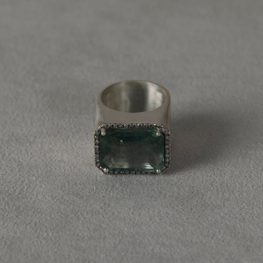 2025 Moss Aquamarine | Minya Pinky Ring