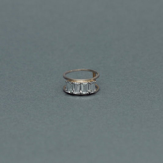 732 White Topaz | Hariri Ring