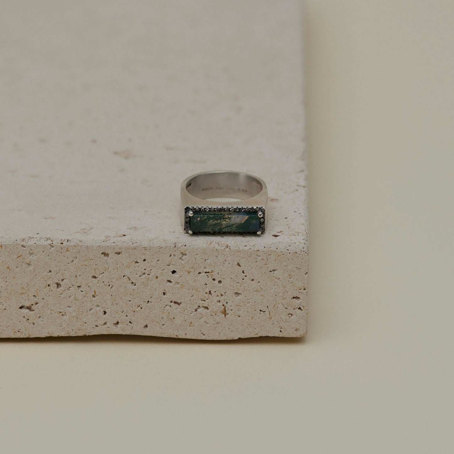 1638 Moss Agate | Minya Pinky Ring