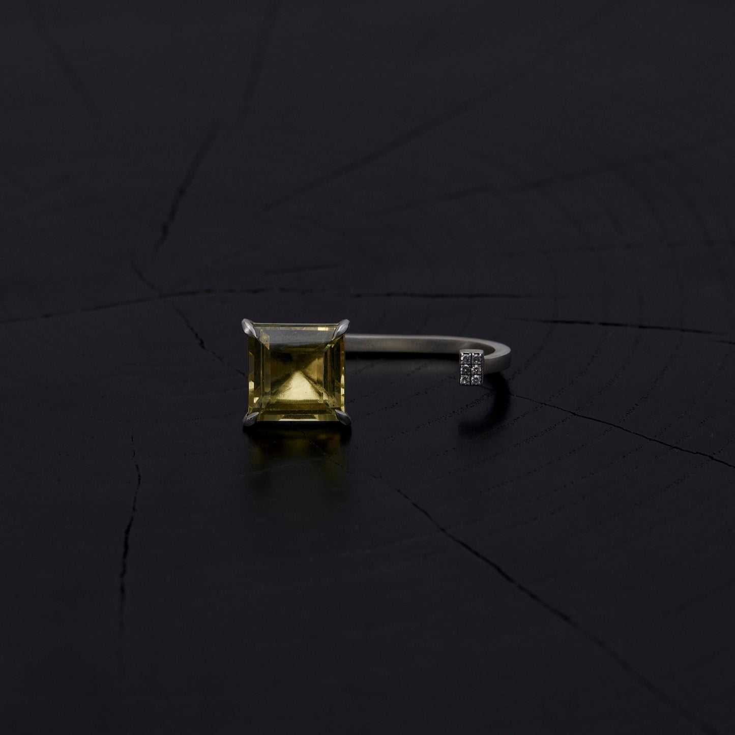 1648 Lemon Quartz | One of a Kind Mare Ring