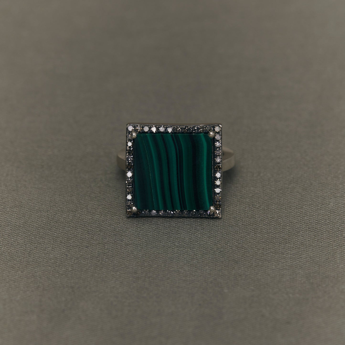 1757 Malachite | Reni Ring