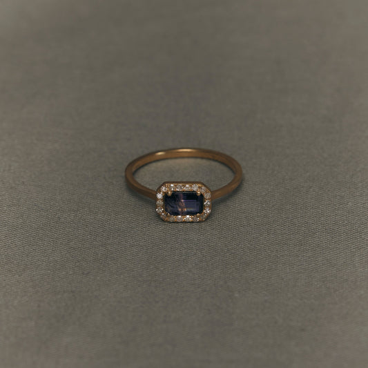 1844 Windsor Sapphire | K18YG One of a Elia Ring