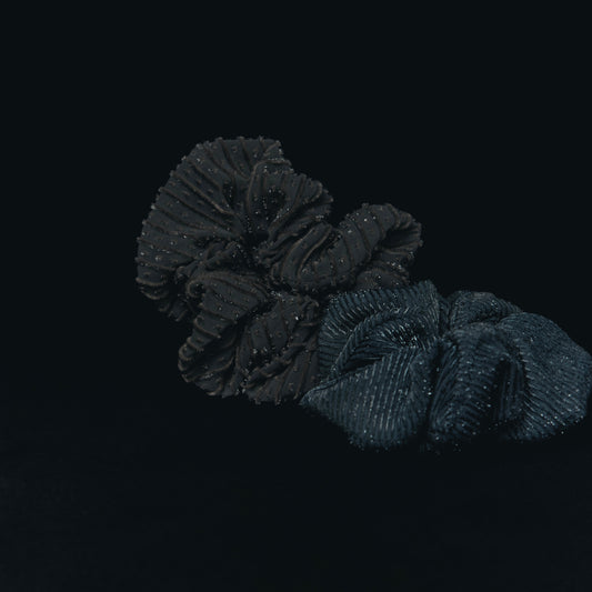 1847 Velvet Scrunchie M