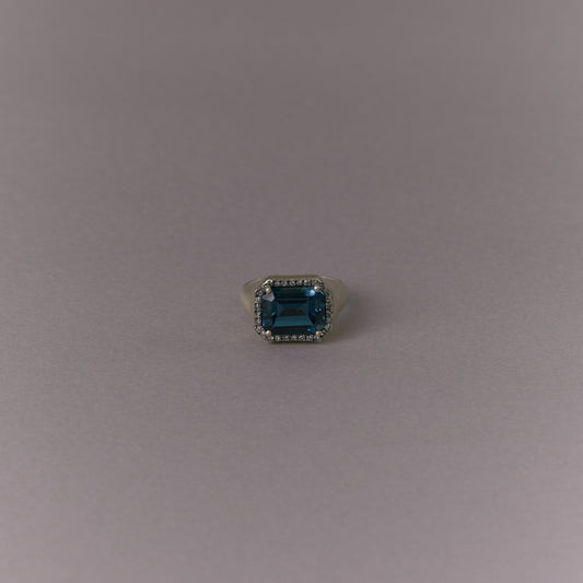 2647 London Blue Topaz | Canan Pinky Ring