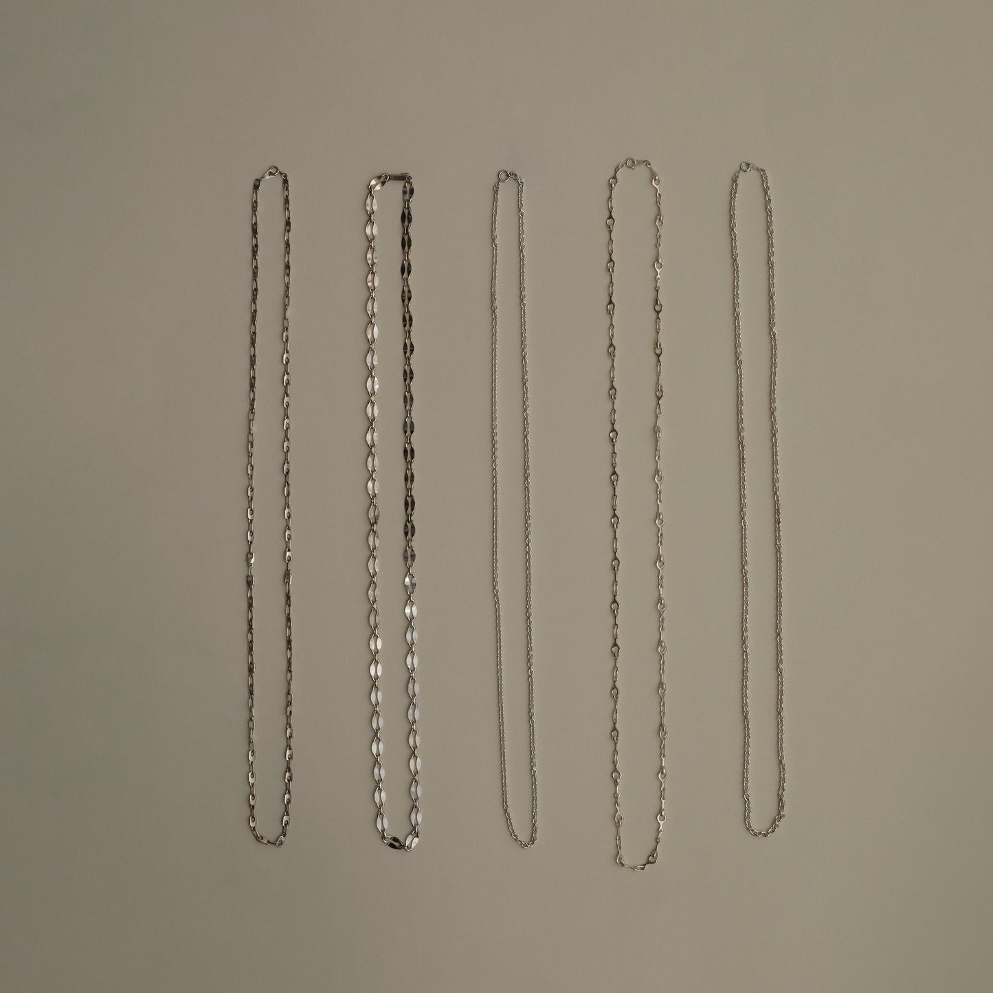 156 ‘70s Vintage Silver Chain Necklace