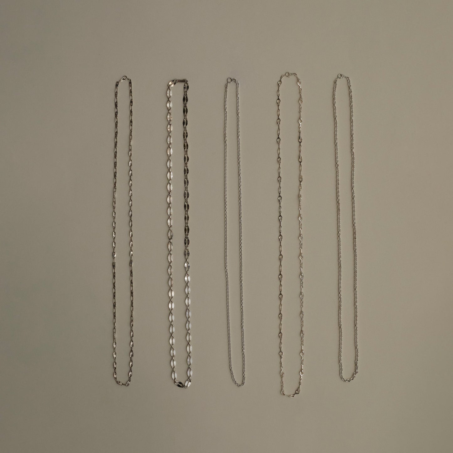 157 ‘70s Vintage Silver Chain Necklace