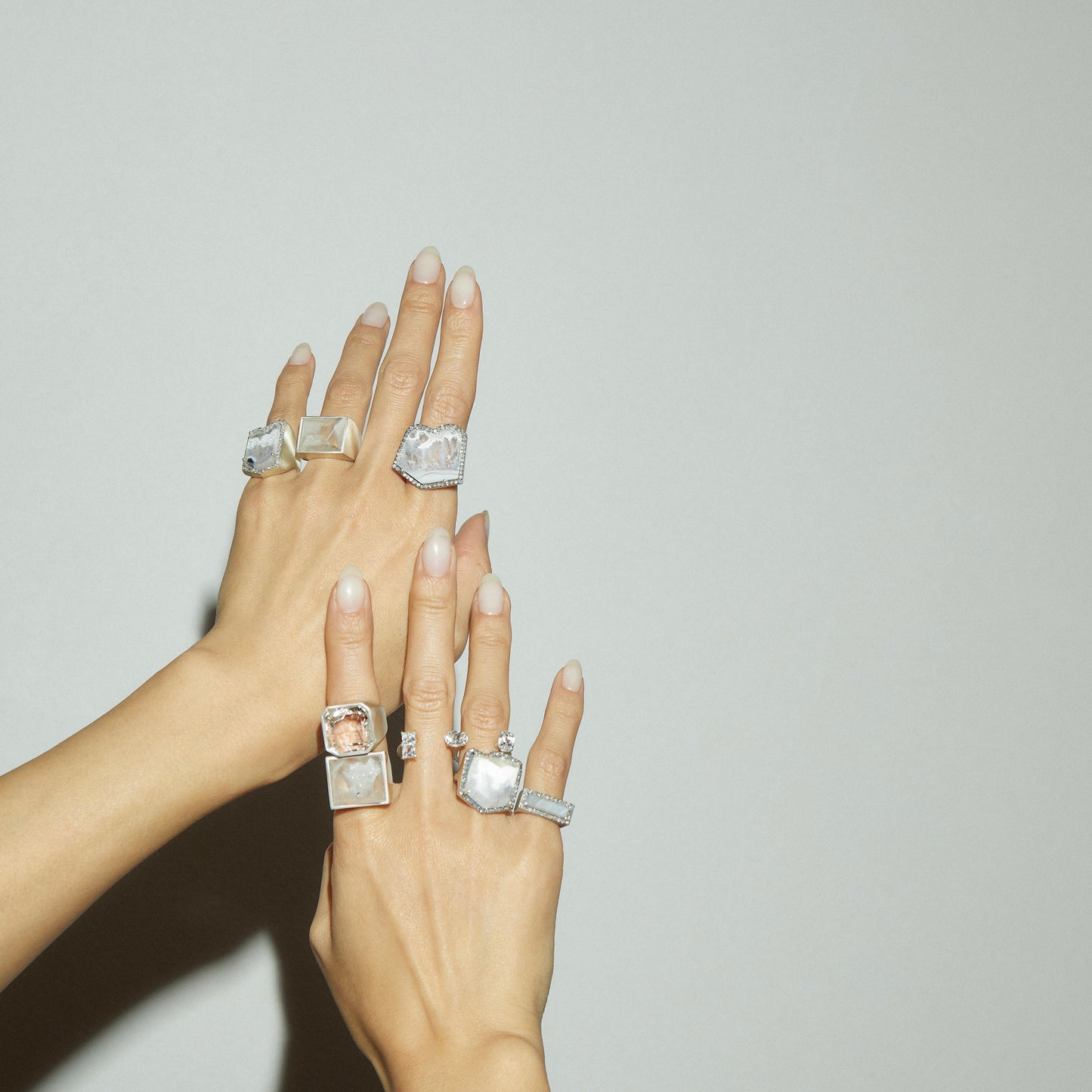 39 White Agate | Minya Pinky Ring