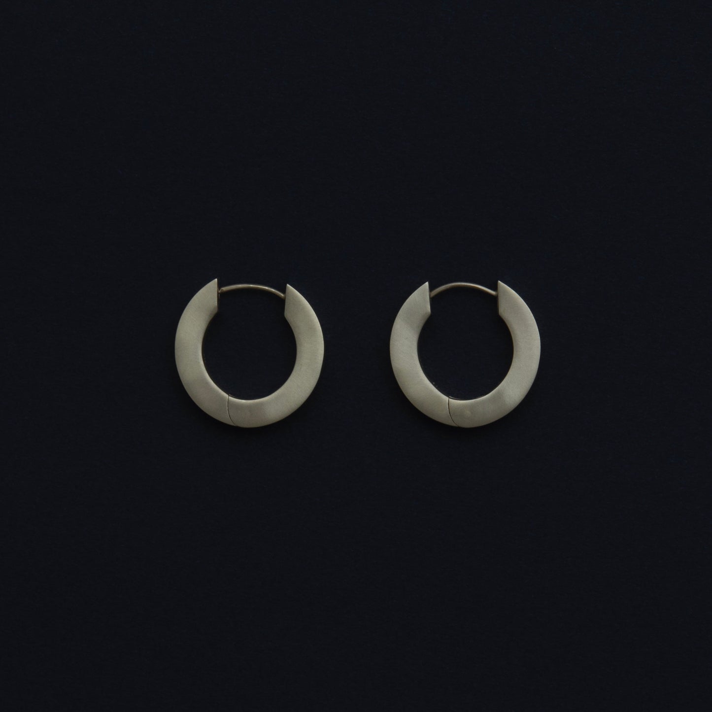 219 | Gin Hoops