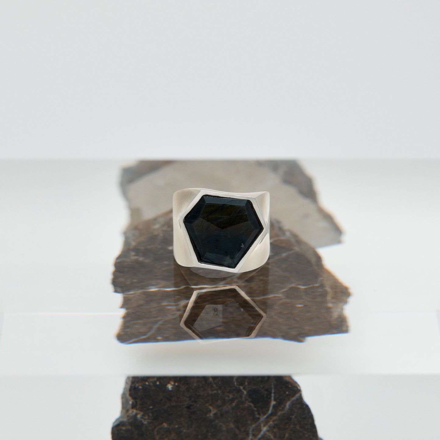 1282 Spectrolite | One of a Kind Gimel Ring