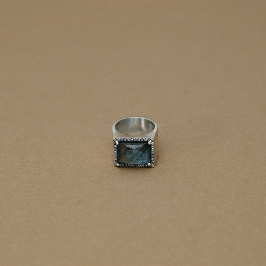 1313 Labradorite | Minya Pinky Ring