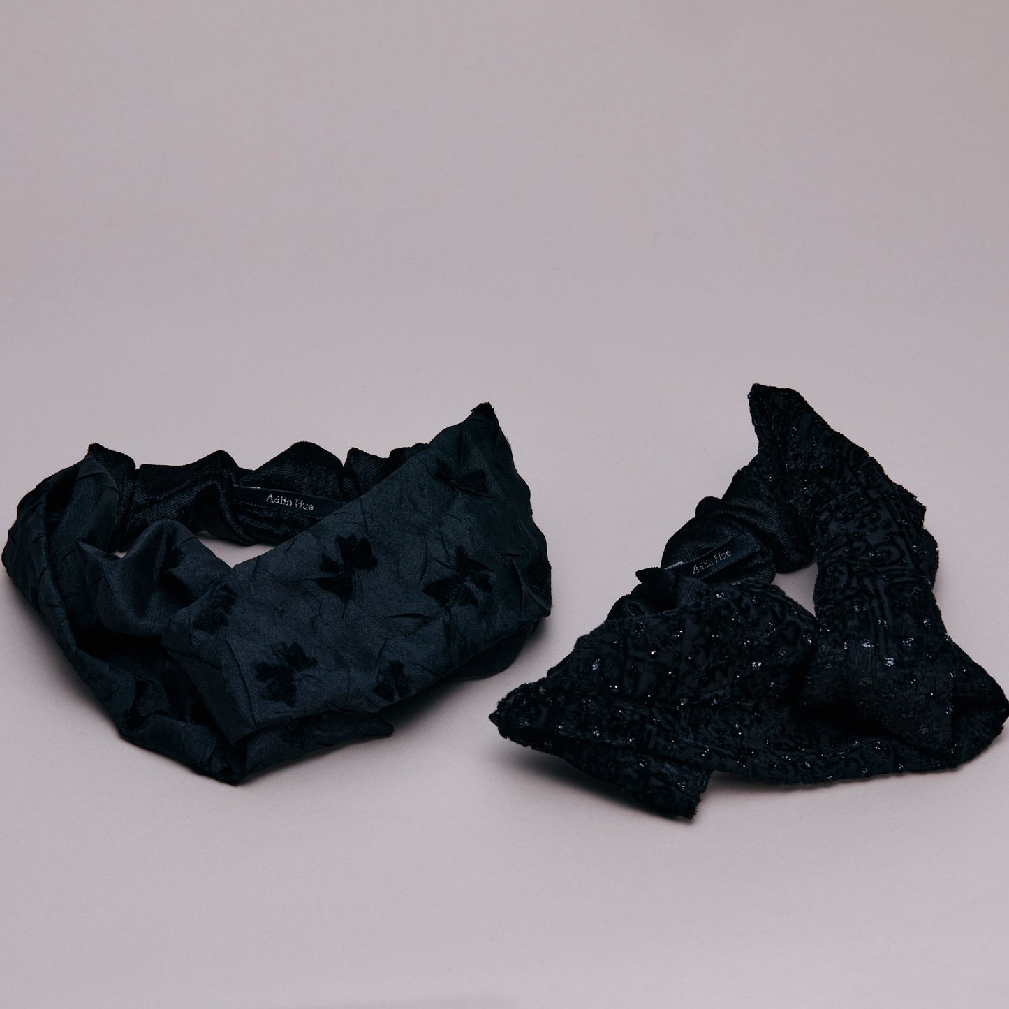 1521 杣長 Velvet Headband | Black