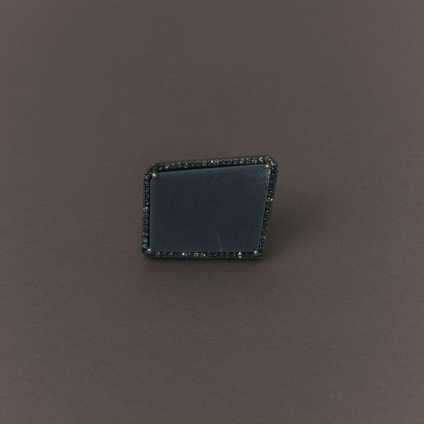 2206 Kutani porcelain 錦山窯 | One of a kind Canan Ring