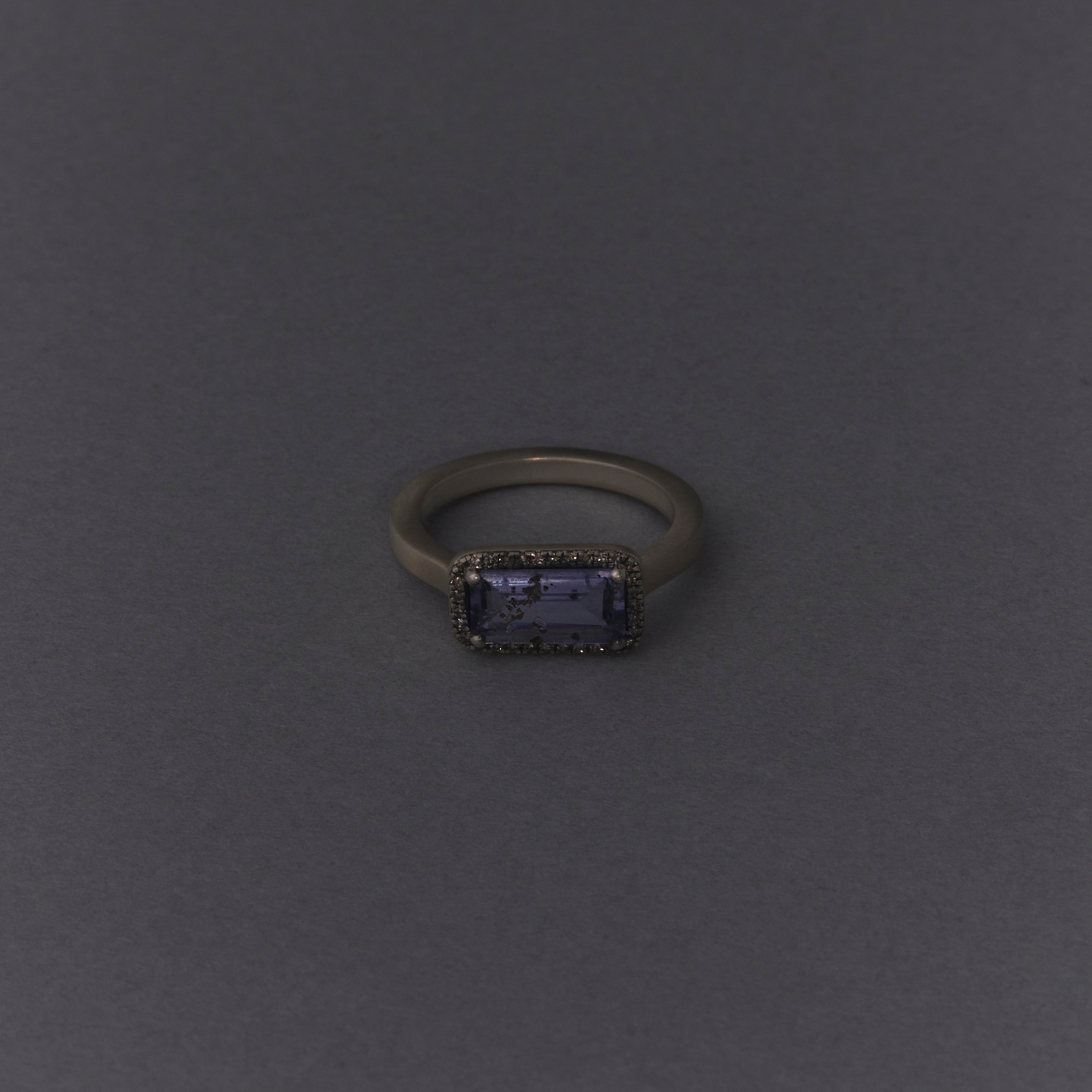 2255 Sun Iolite | Reni Ring – Adlin Hue 2255 Sun Iolite | Reni Ring – Adlin Hue