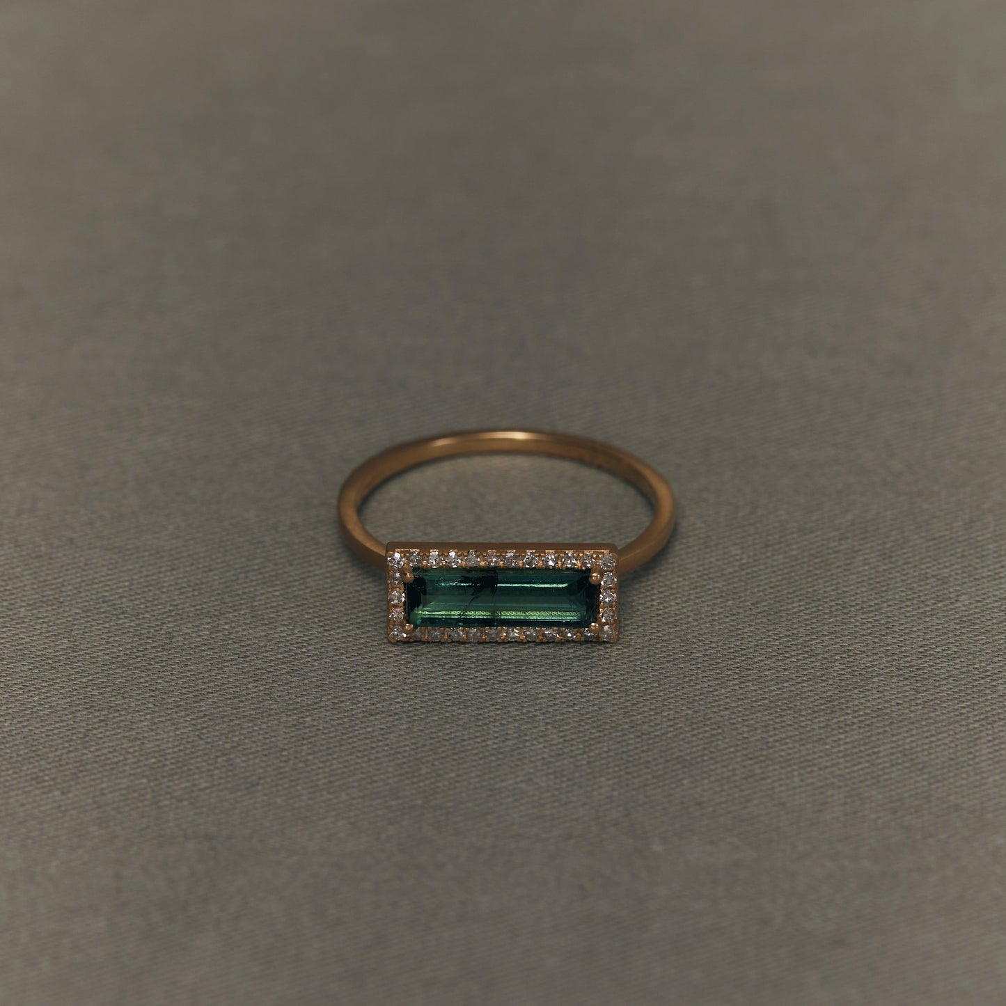 1785 Green Tourmaline | K18YG One of a Elia Ring