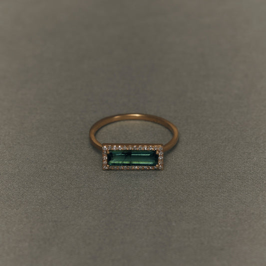 1785 Green Tourmaline | K18YG One of a Elia Ring