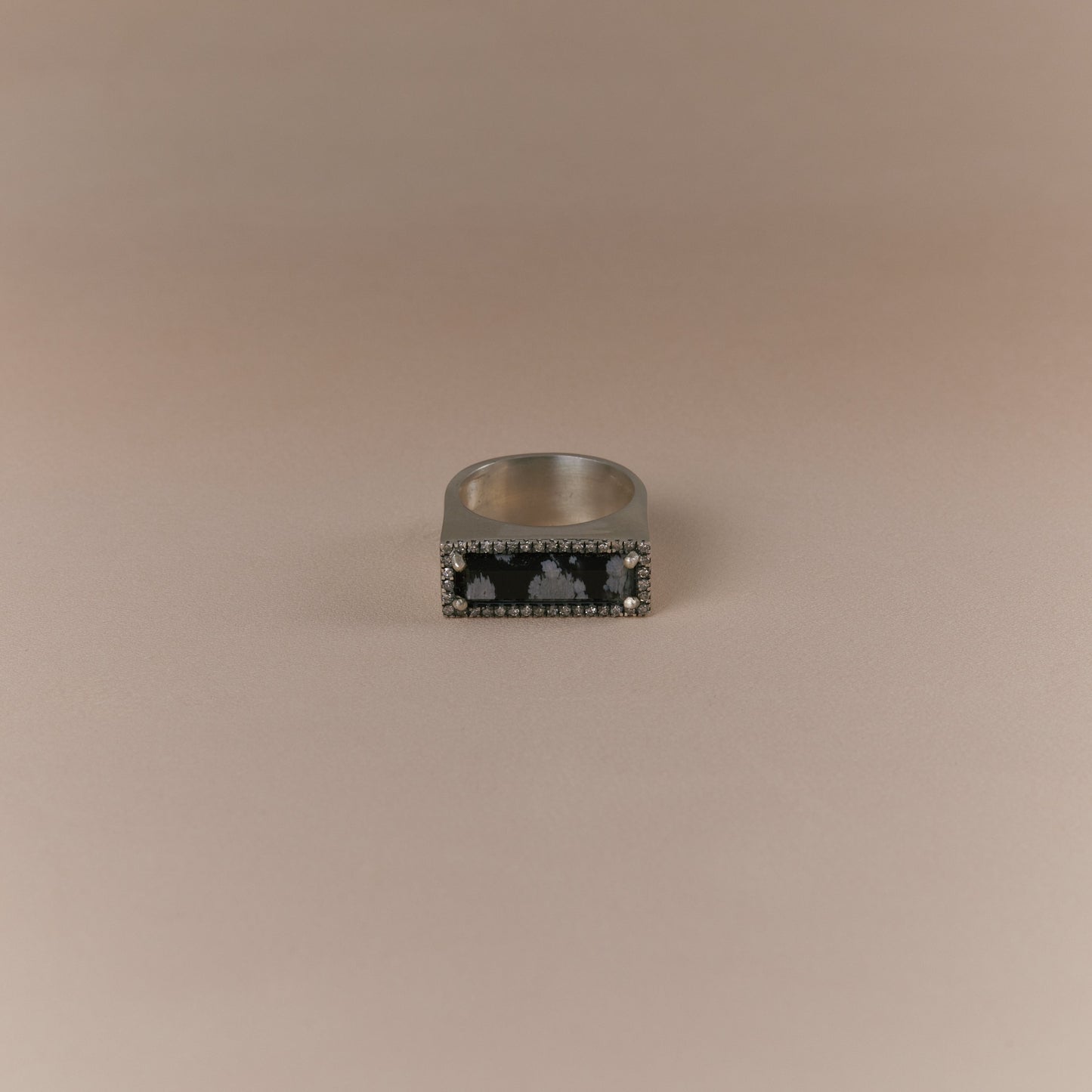 2678 Snowflake Obsidian | Minya Pinky Ring