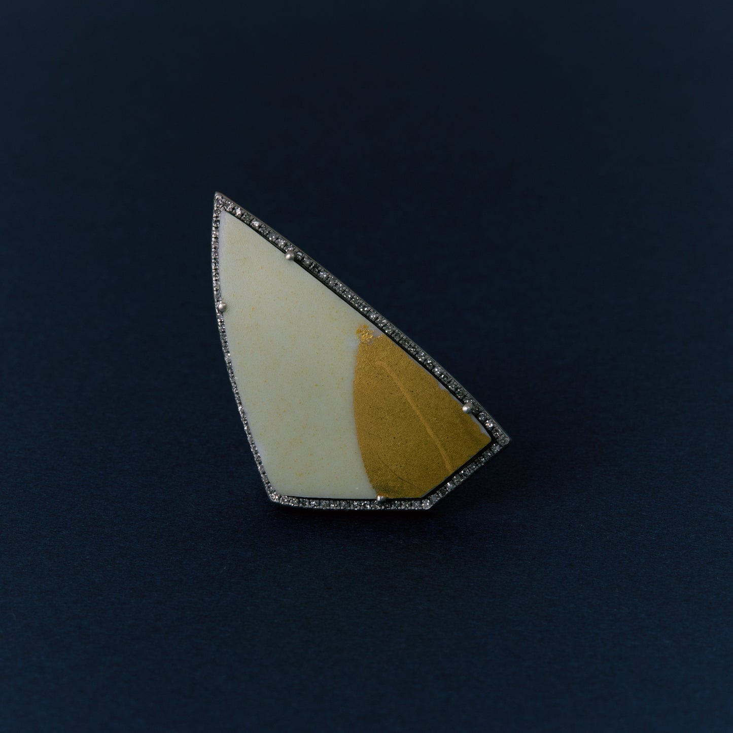 2684 Kutani porcelain 錦山窯 | One of a kind Canan Ring