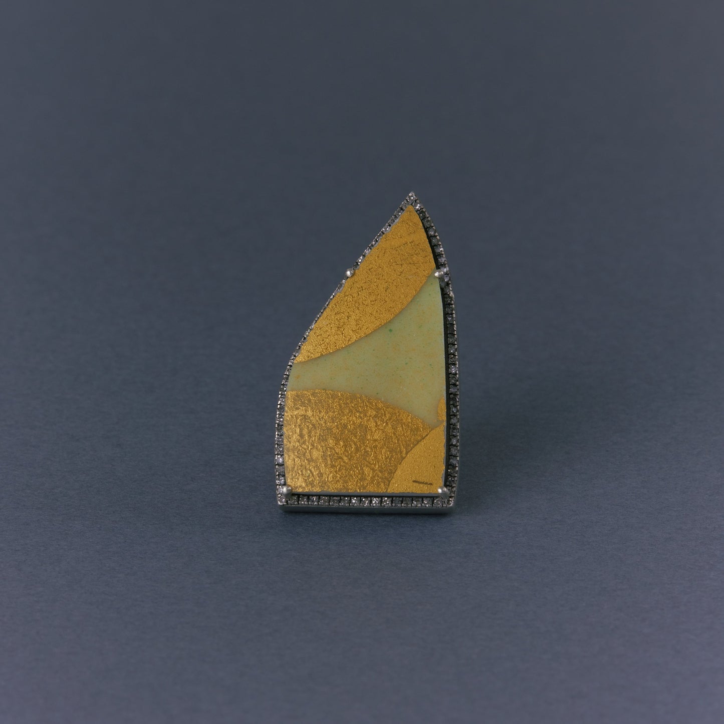2685 Kutani porcelain 錦山窯 | One of a kind Canan Ring
