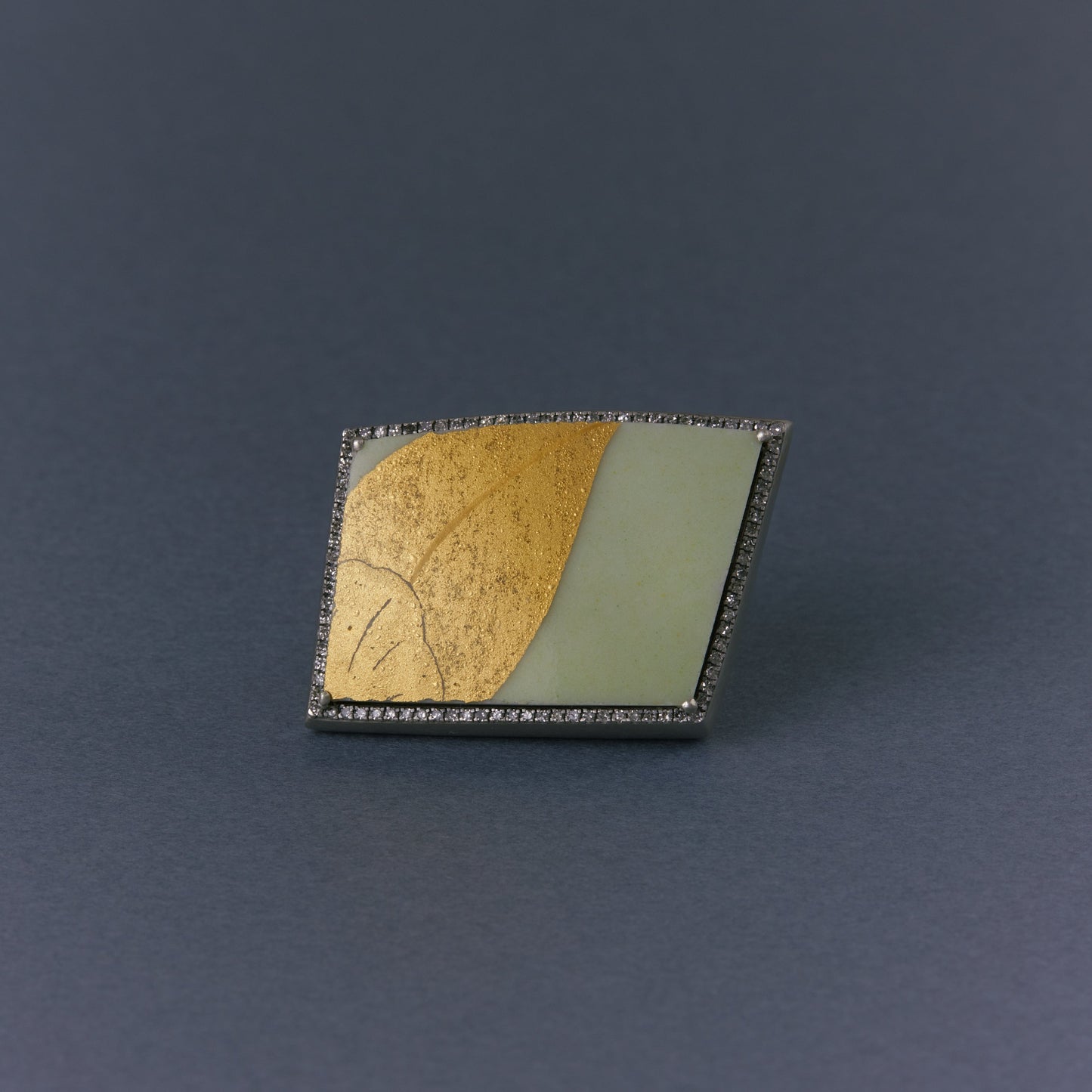 2688 Kutani porcelain 錦山窯 | One of a kind Canan Ring