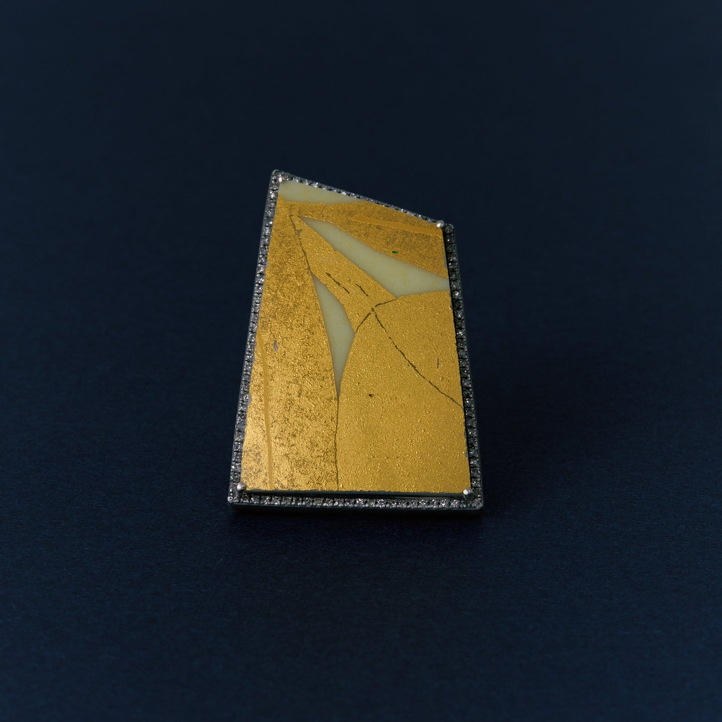 2690 Kutani porcelain 錦山窯 | One of a kind Canan Ring