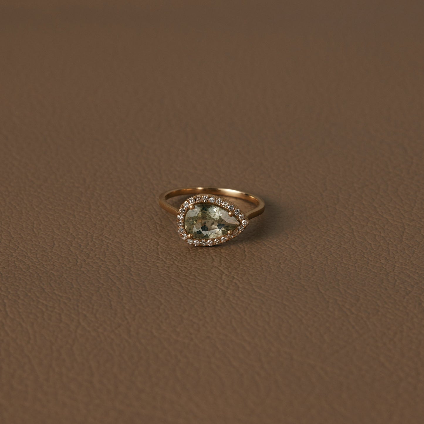 2528 Yellow Beryl | K18YG One of a Elia Ring