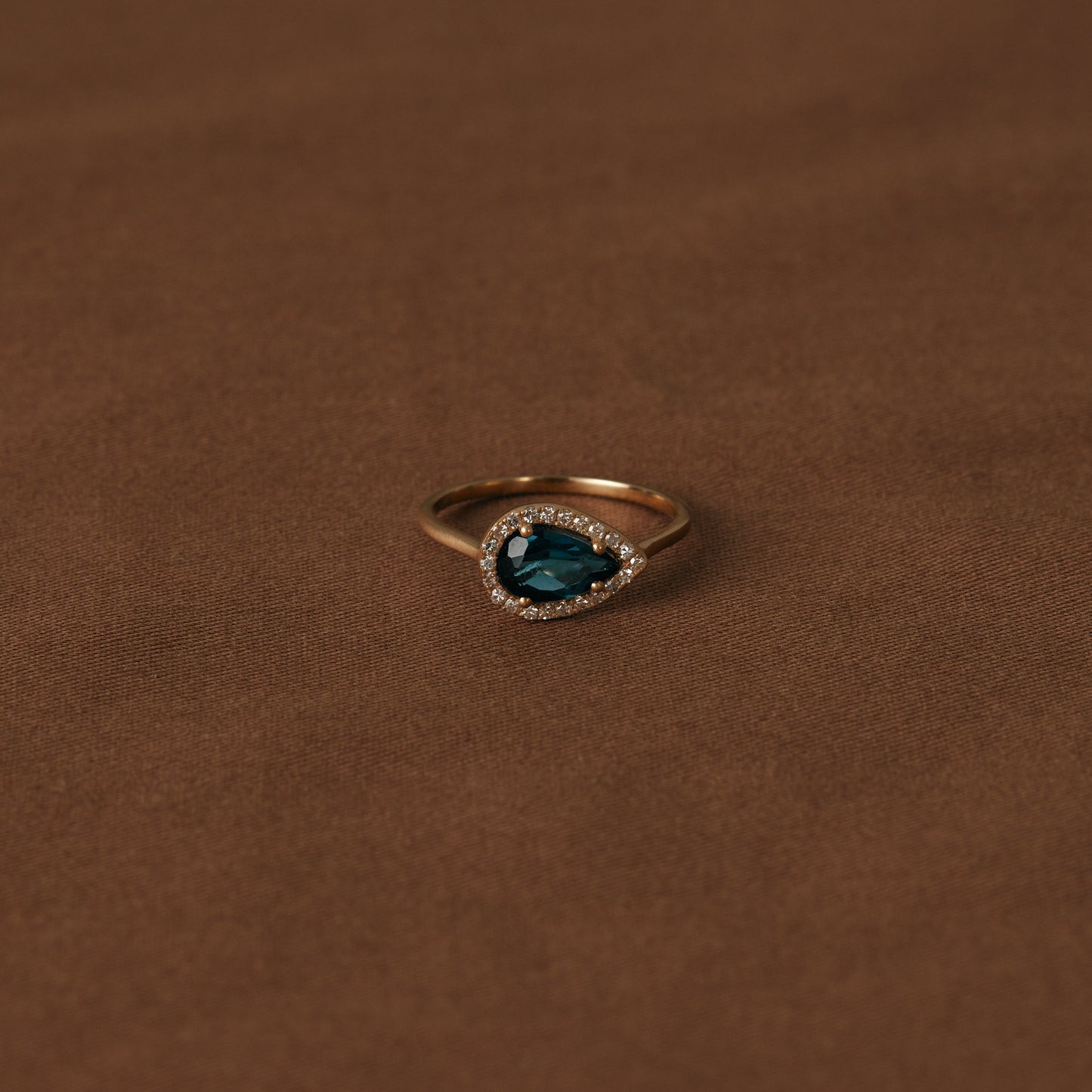 2535 London Blue Topaz | K18YG One of a Elia Ring