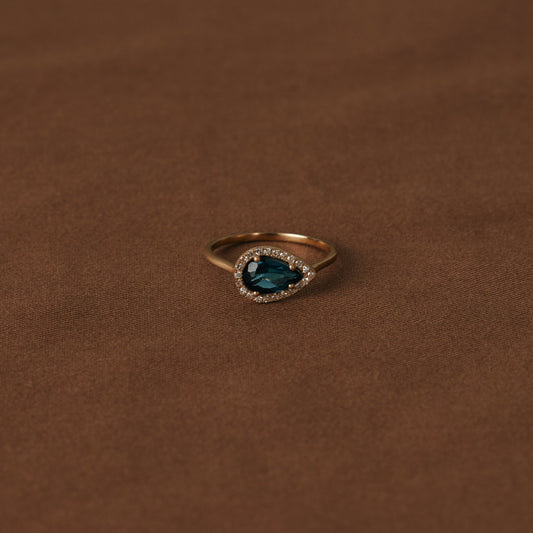 2535 London Blue Topaz | K18YG One of a Elia Ring