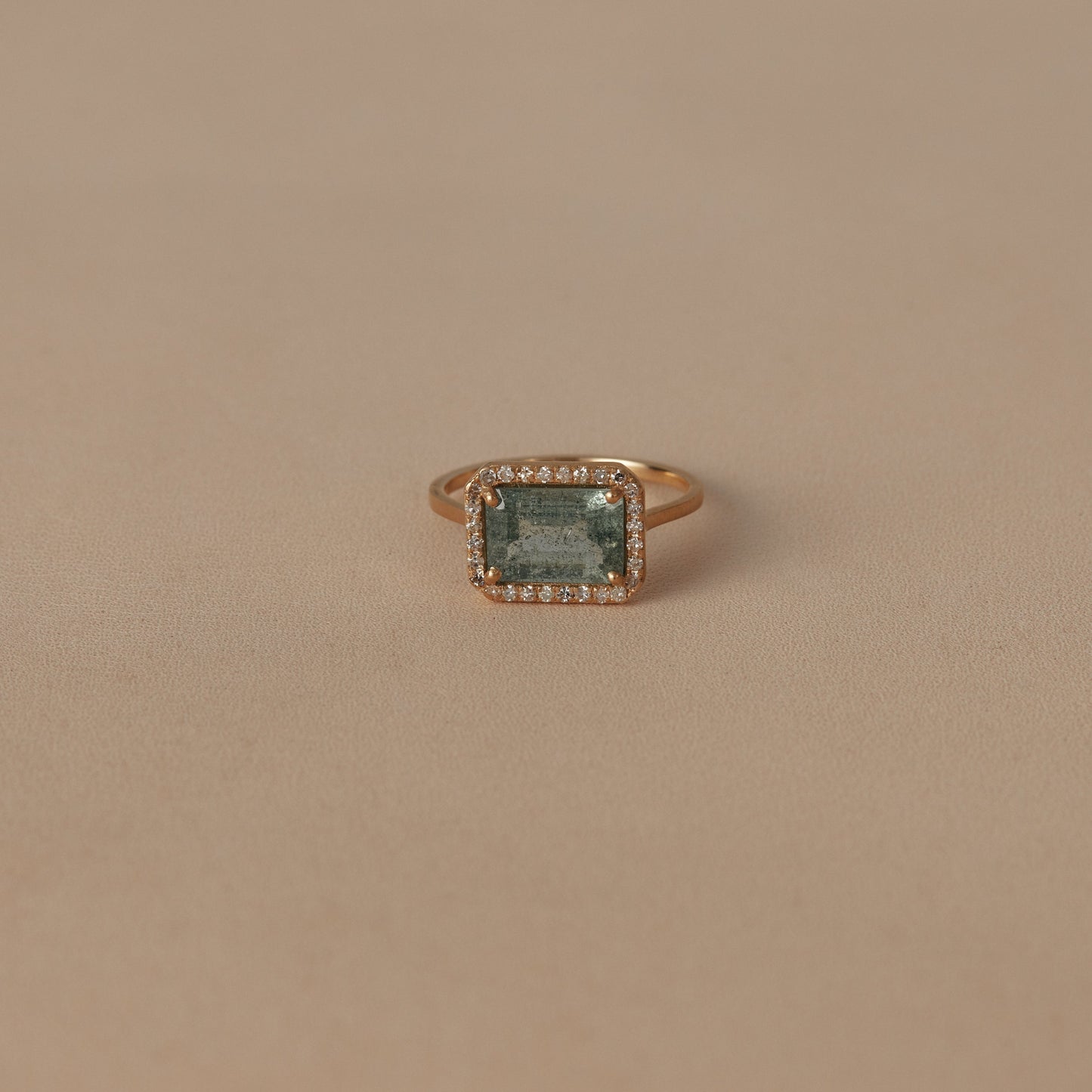 2531 Moss Aquamarine | K18YG One of a Elia Ring
