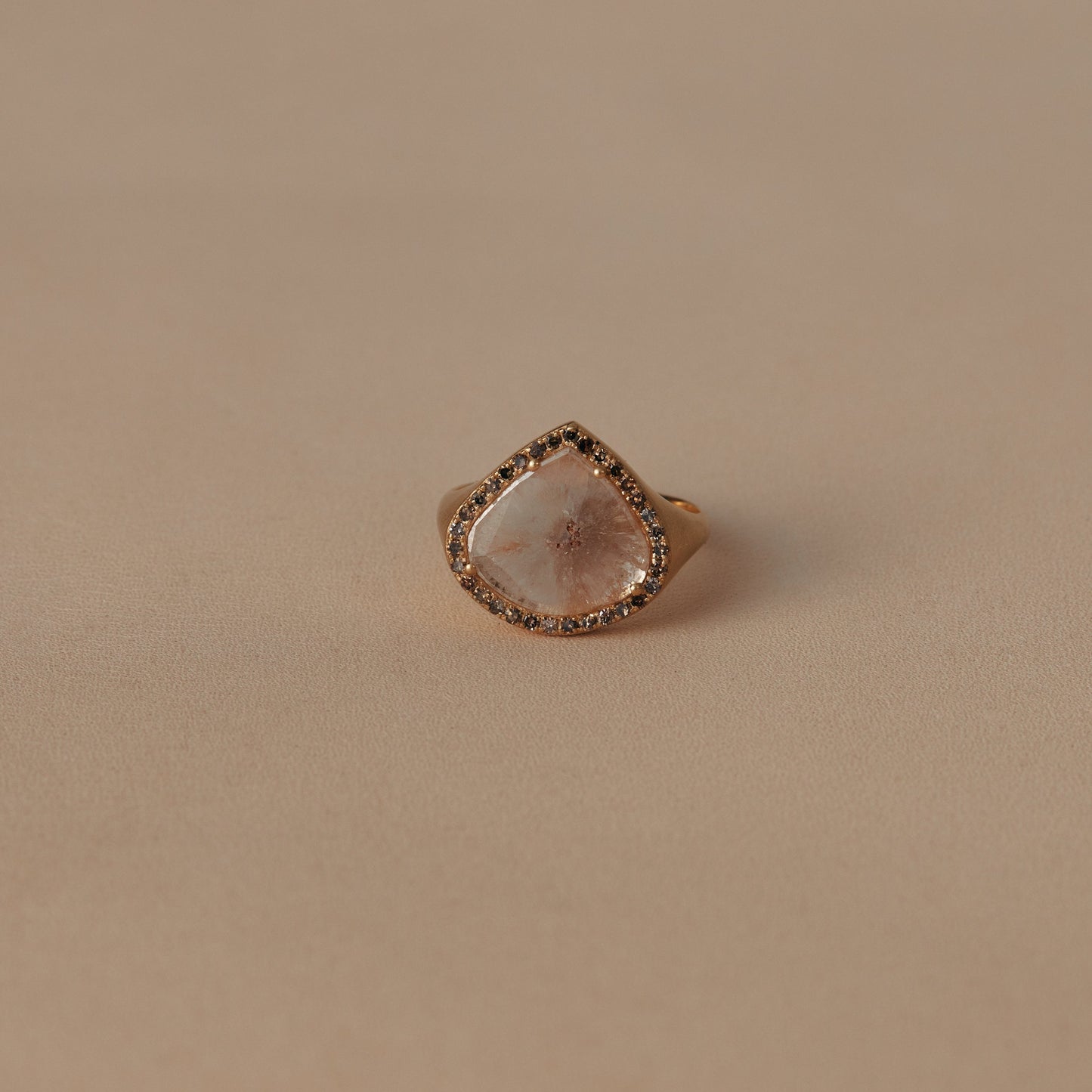 2546 Slice Diamond | K18YG One of a Katia Ring