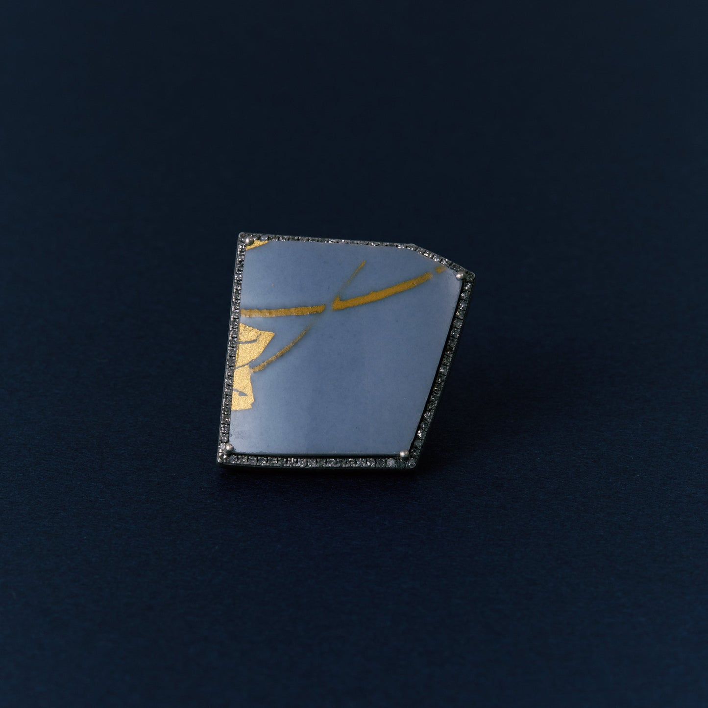 2732 Kutani porcelain 錦山窯 | One of a kind Canan Ring