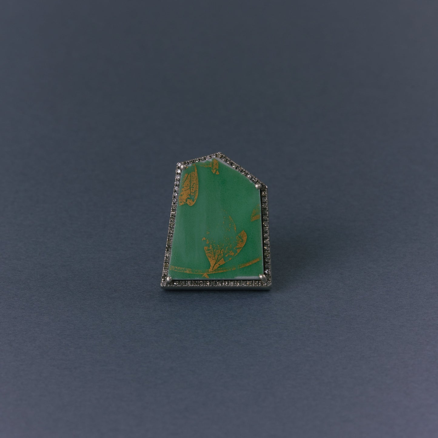2739 Kutani porcelain 錦山窯 | One of a kind Canan Ring