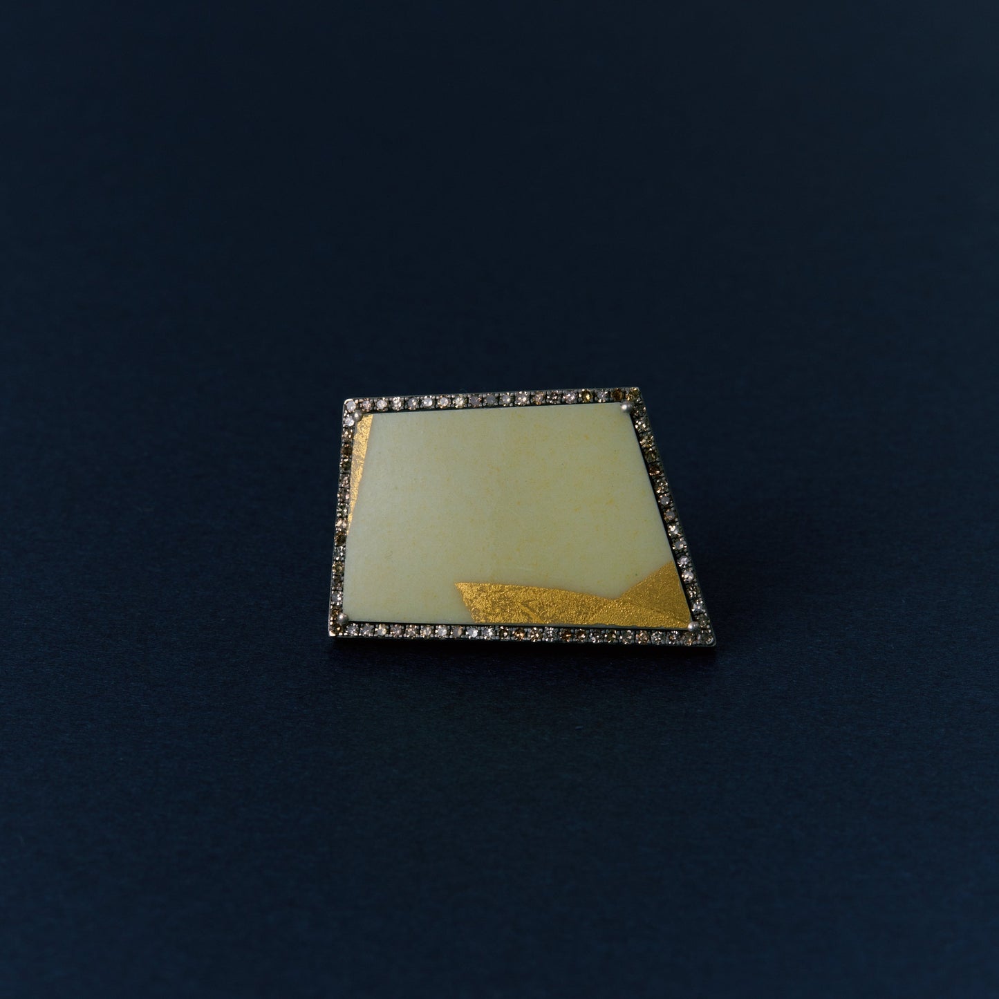 2750 Kutani porcelain 錦山窯 | One of a kind Reni Ring