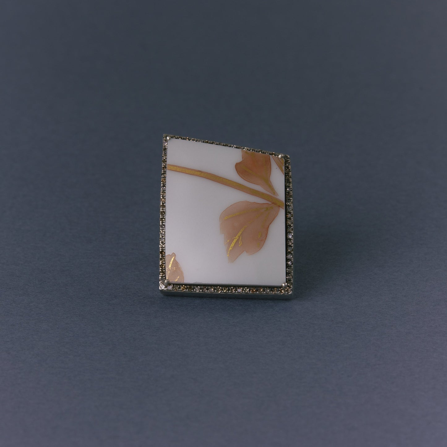 2757 Kutani porcelain 錦山窯 | One of a kind Reni Ring
