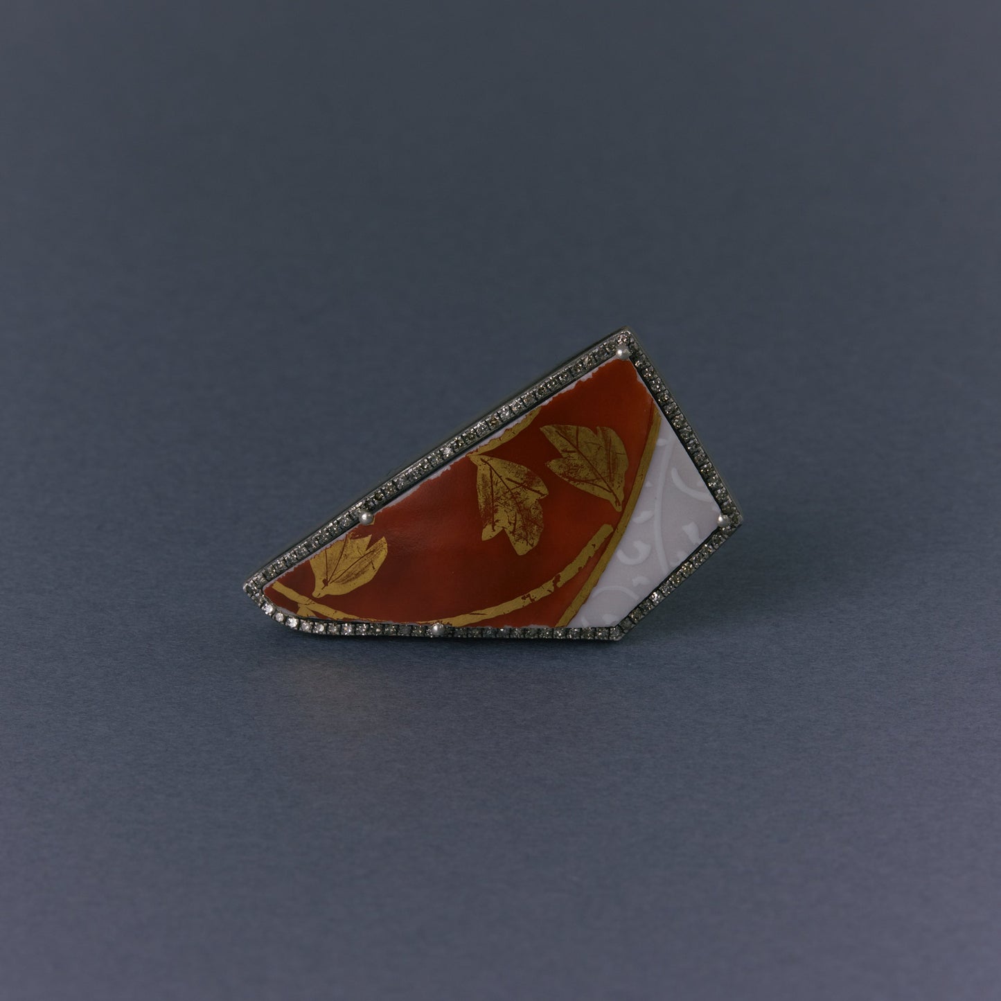 2763 Kutani porcelain 錦山窯 | One of a kind Reni Ring