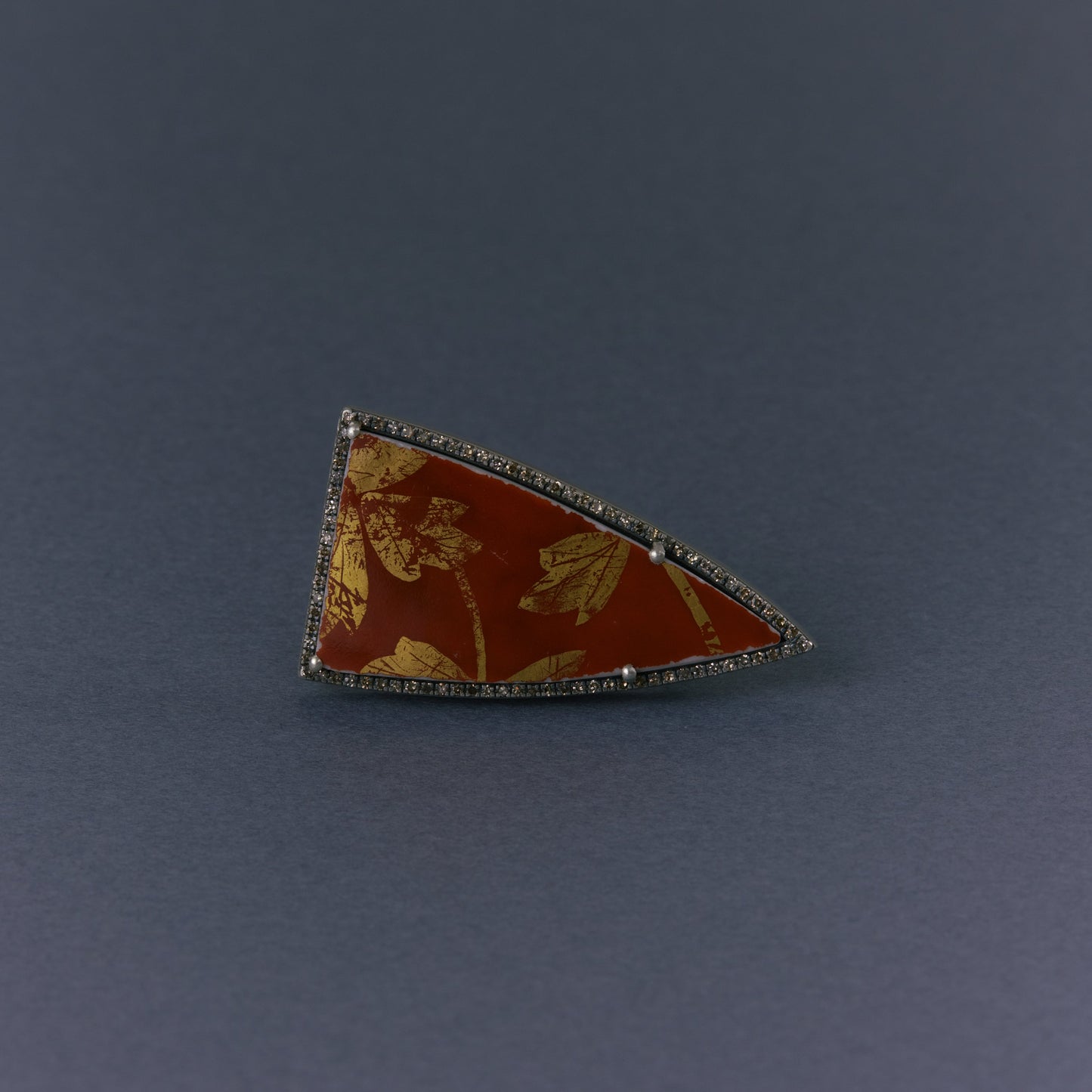 2766 Kutani porcelain 錦山窯 | One of a kind Reni Ring