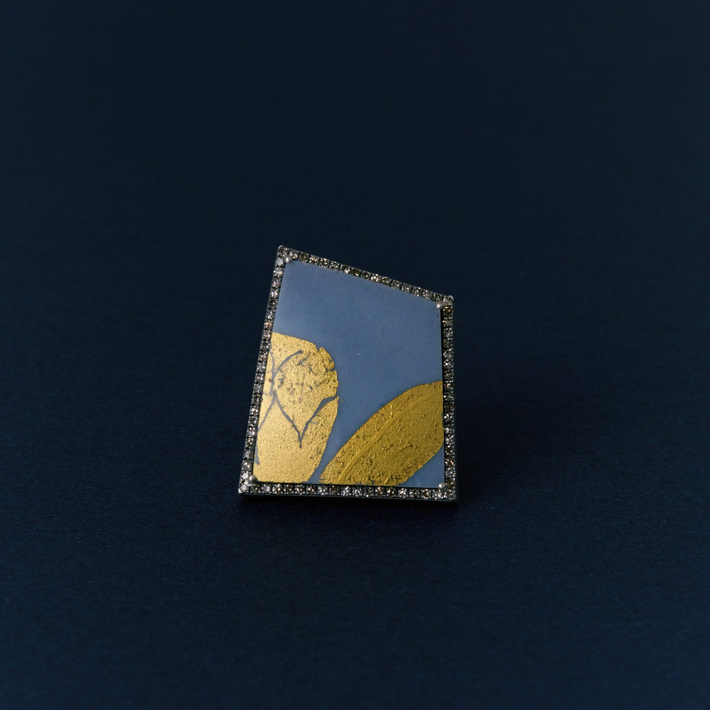 2783 Kutani porcelain 錦山窯 | One of a kind Reni Ring
