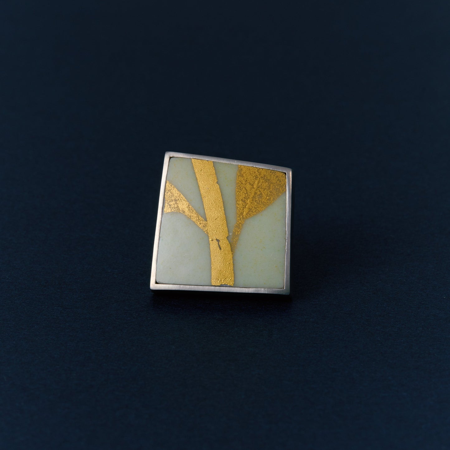 2801 Kutani porcelain 錦山窯 | One of a kind Gimel Ring