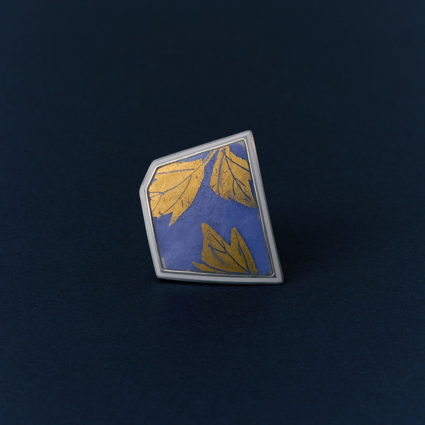 2820 Kutani porcelain 錦山窯 | One of a kind Mibu White Ring