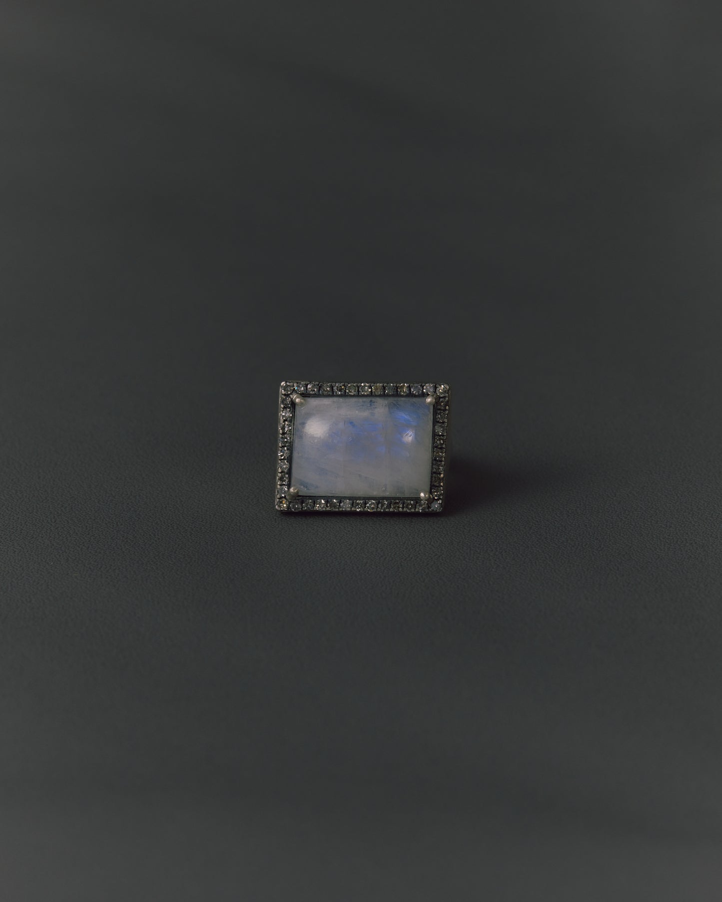 2925 Moon Stone | Canan Ring