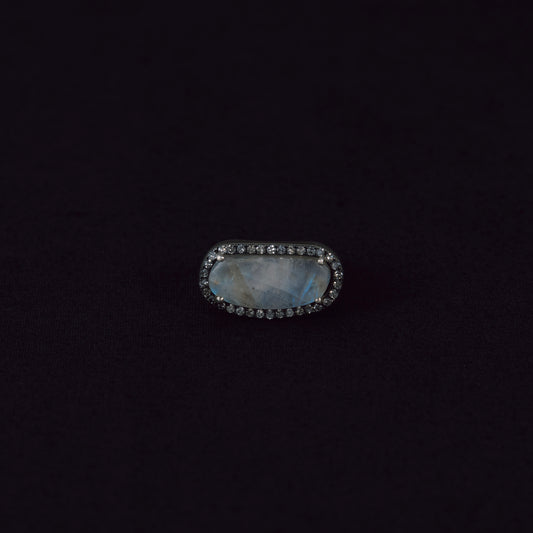 3149 Moon Stone | One of a Kind Canan Ring