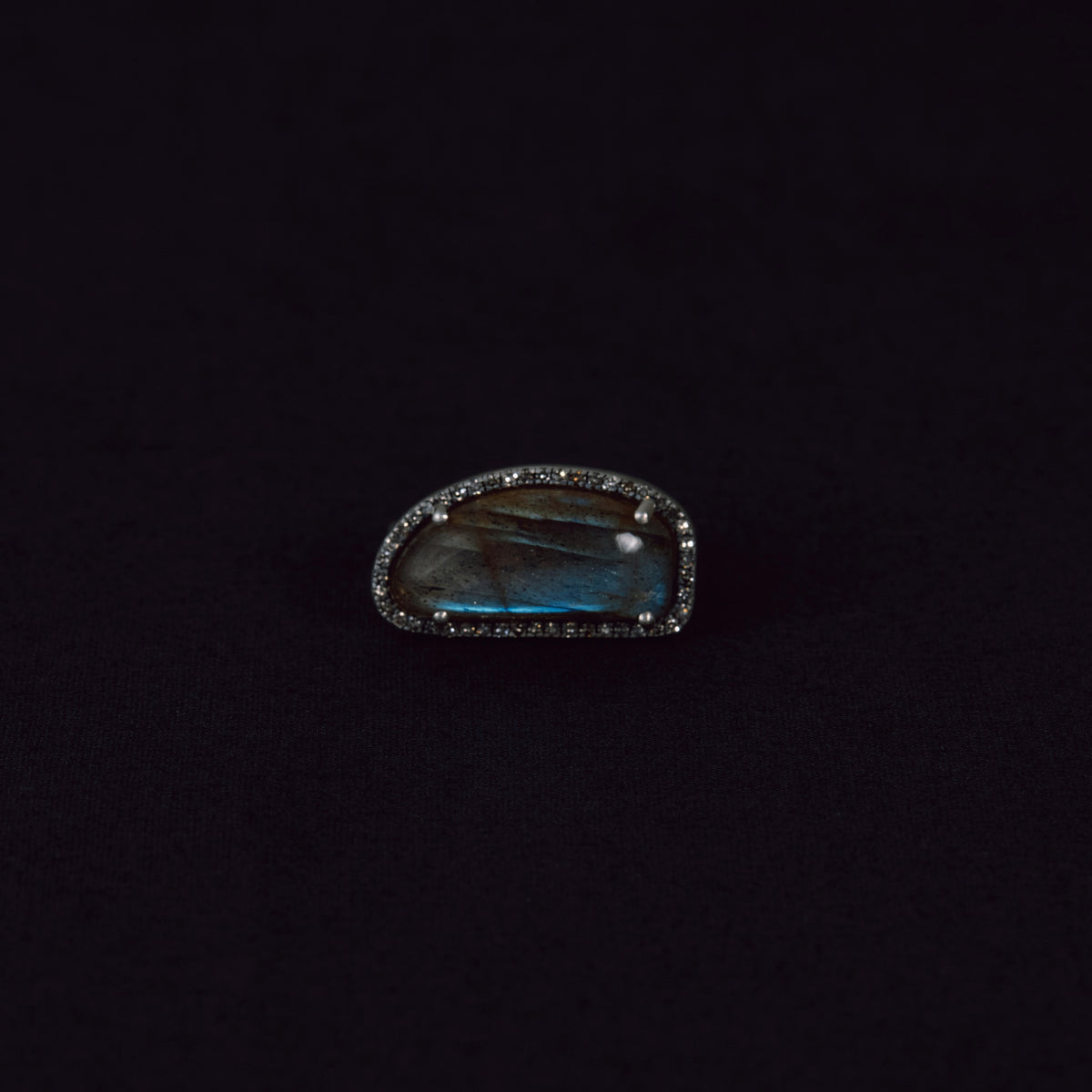 3200 Labradorite  | One of a Kind Reni Ring