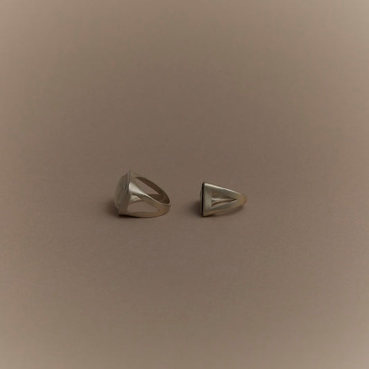 2497 Rutilated Quartz | One of a Kind Mibu Black Ring